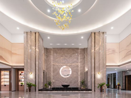 Дунгуань: Ousika International Hotel (Dongguan Gaobu Tongfu)