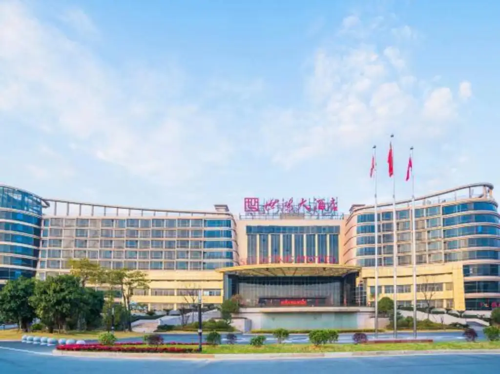 Wordorf Shirokia Hotel — фото 1
