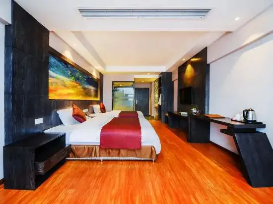Чунцин: Qianhui Hotel (Chongqing Daping Longhu Times Tianjie Store)