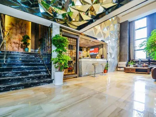 Чунцин: Qianhui Hotel (Chongqing Daping Longhu Times Tianjie Store)