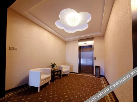 Нанкин: Yahao Business Hotel (Nanjing Olympic Sports Center Daoxiang Music Space Store)