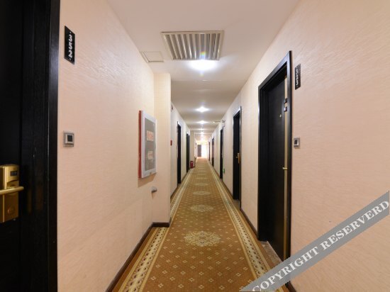Нанкин: Yahao Business Hotel (Nanjing Olympic Sports Center Daoxiang Music Space Store)