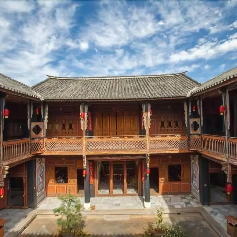 Дали: Dali Xichunju Houlu Bai Nationality Residence Inn（Xizhou Old Town)）