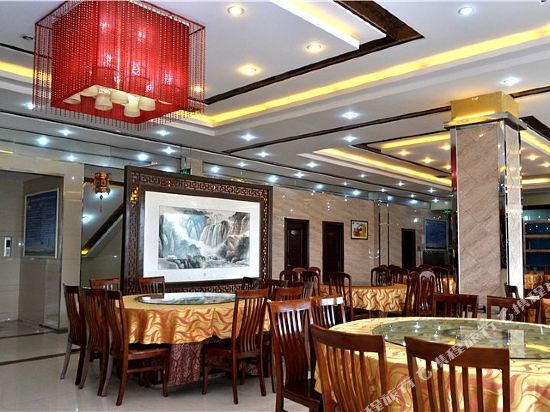 Jiuxing Hotel (Tai'an Bus Station Taishan Railway Station Branch) — фото 1