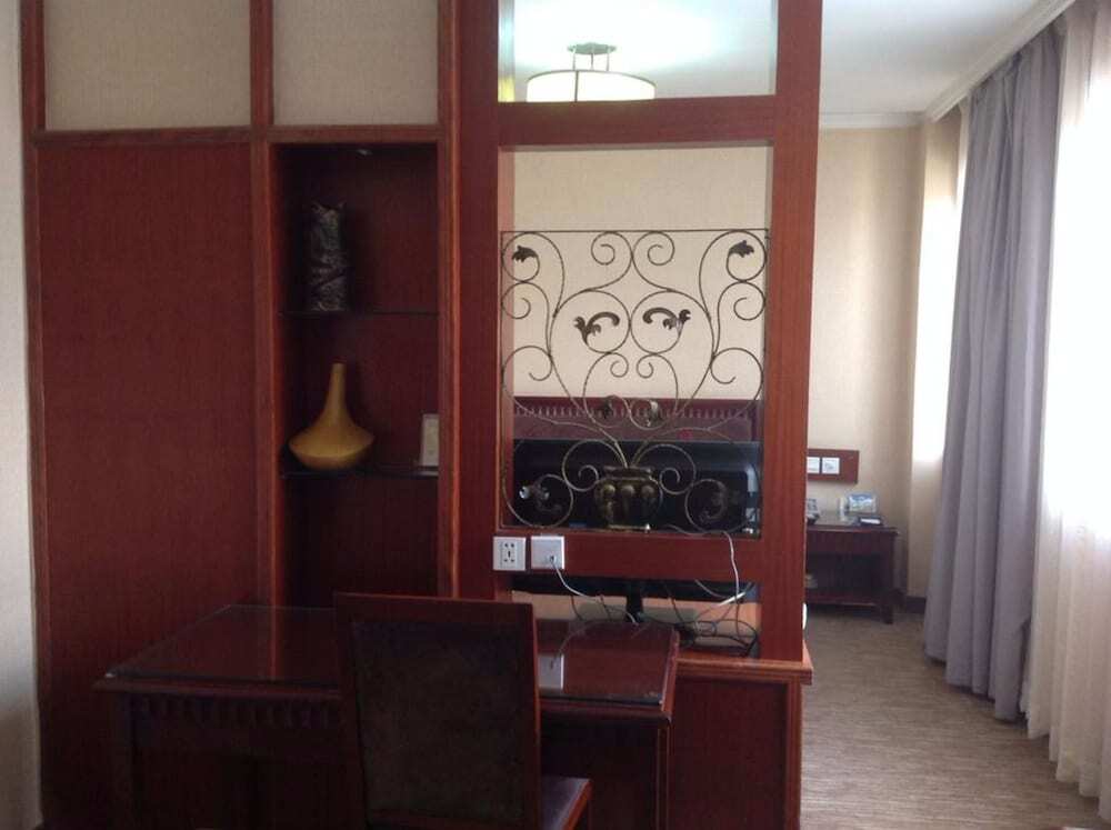 Иу: Aoyue Hotel Yiwu
