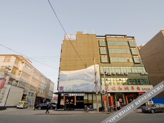 Кайфын: Buttonwood Fashion Hotel