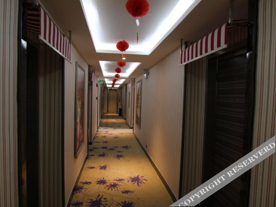 Кайфын: Buttonwood Fashion Hotel