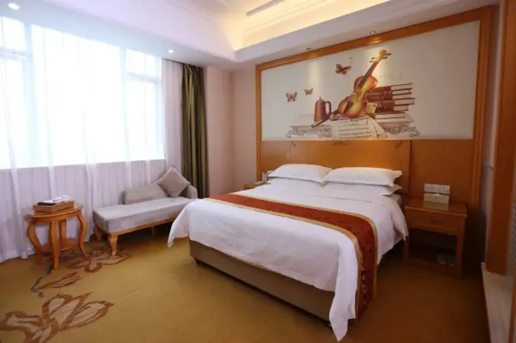 Шэньчжэнь: Vienna Hotel Shenzhen Longgang Ainan Road Branch