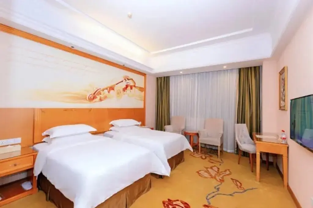 Шэньчжэнь: Vienna Hotel Shenzhen Longgang Ainan Road Branch