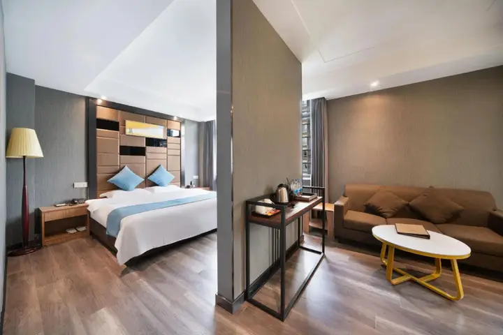 Чунцин: Lizhi Holiday Hotel
