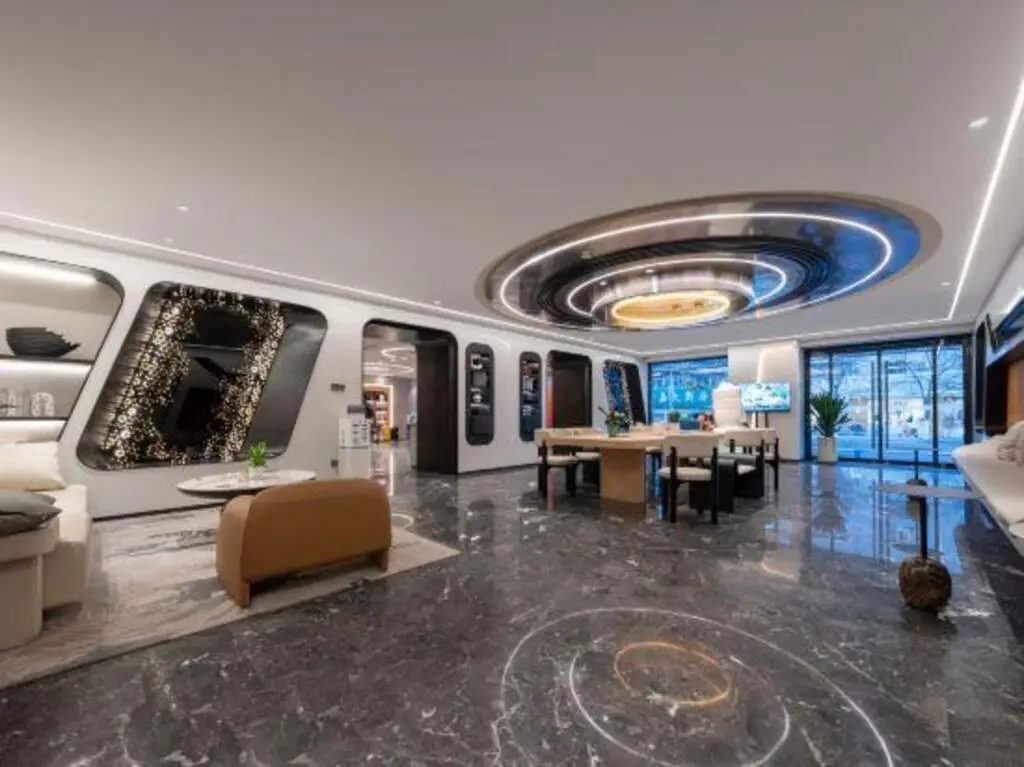 Цзинань: world Hotel