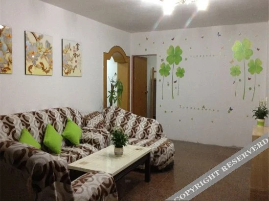 Чэнду: Aixin Youth Hostel