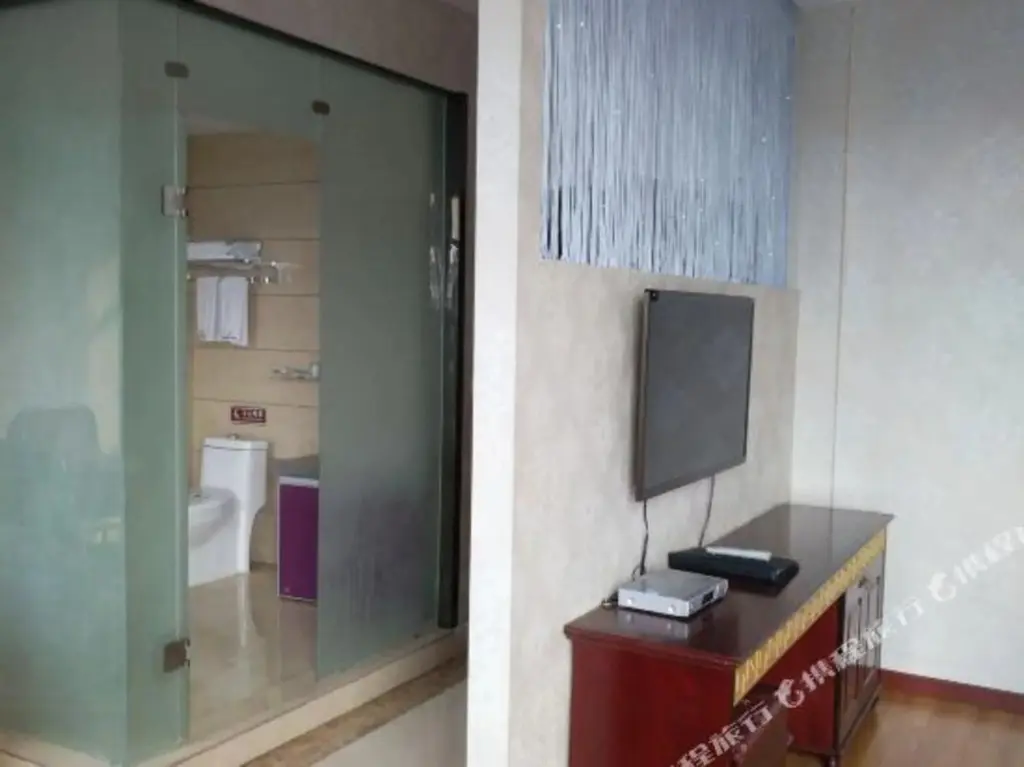 Сяньнин: Weisi Haoting Hotel