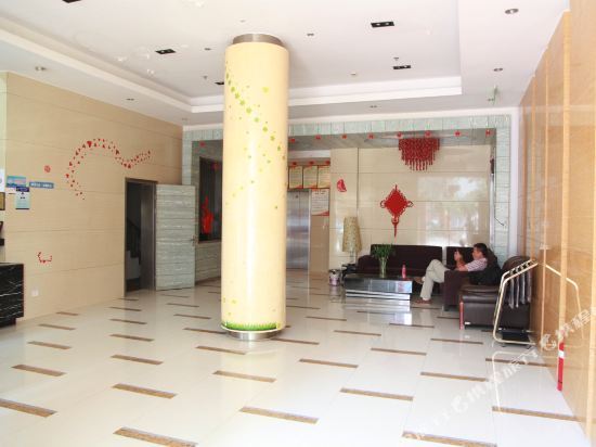 Ухань: 江城之星连锁宾馆(武汉金银潭地铁店)