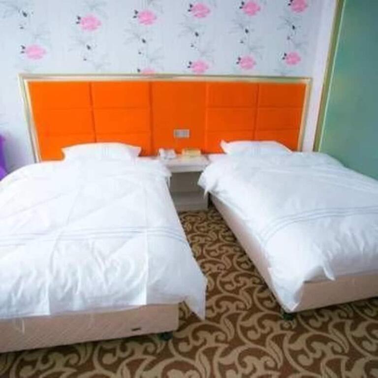 Кайфын: Lanwan Holiday Hotel