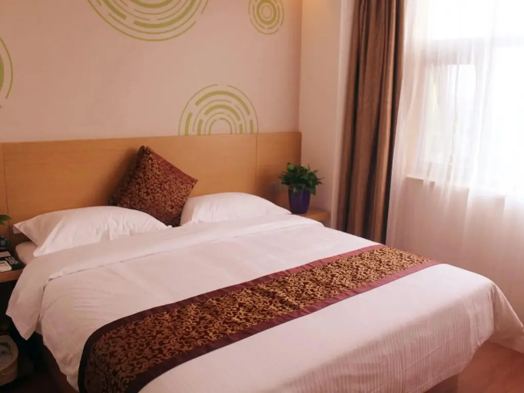 Тяньцзинь: GreenTree Inn Tianjin Xiqing District Xiuchuan Road Sunshine 100 Express Hotel