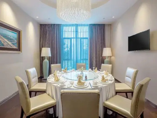 Кашгар: Kashgar Nanjiang Global Harbor International Hotel