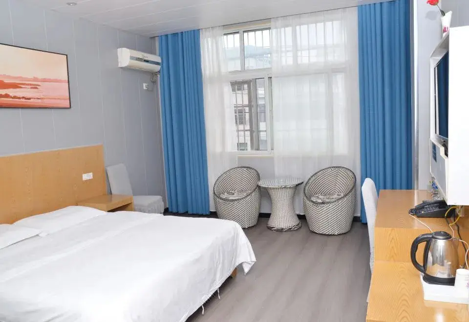 Хуанган: Jasmine Bloom INN Chain Hotel (Xishui)