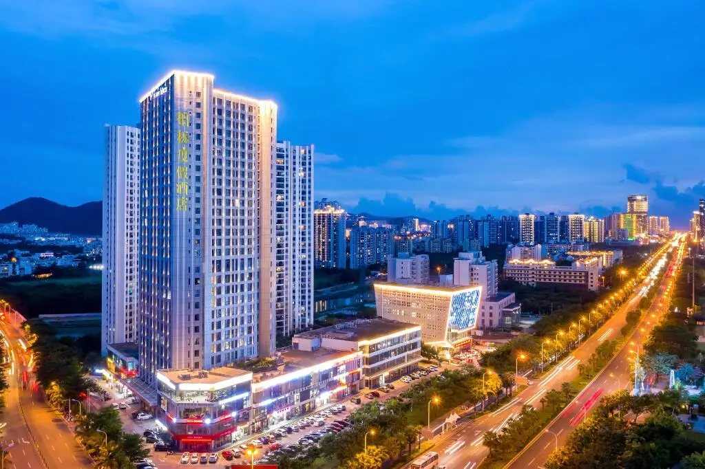 Paxton Vacances Hotel & Suite Sanya — фото 1