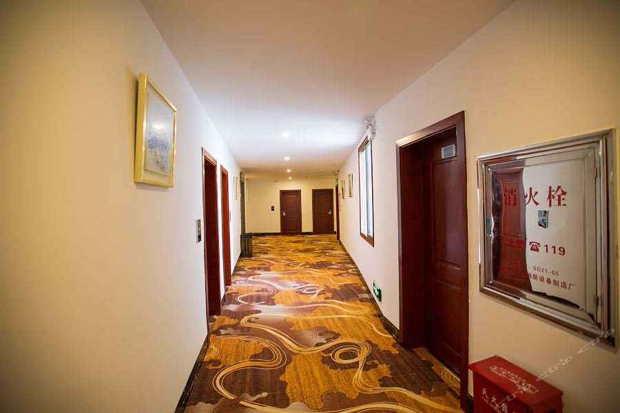 Хэнъян: Borrman Hotel (Hengyang Nanyue Mount Heng Scenic Area Damiao)