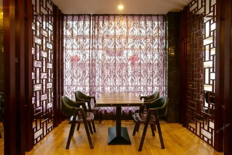 Хэнъян: Borrman Hotel (Hengyang Nanyue Mount Heng Scenic Area Damiao)