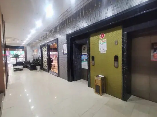 Цзюцзян: Jinboyuan Business Hotel(Xunyang Tower Dazhong Road Pedestrian Street Branch)