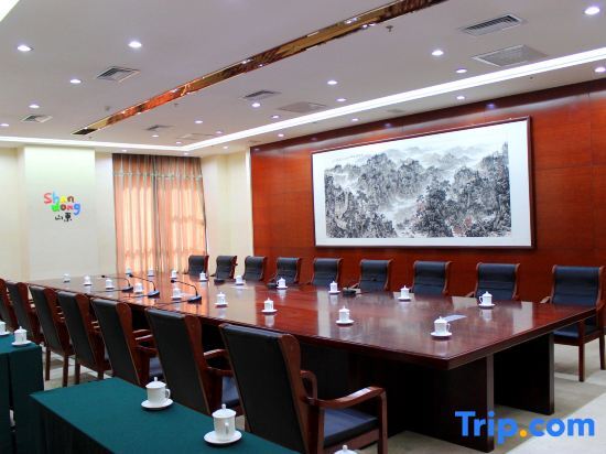 Хецзе: Heze Heping Hotel