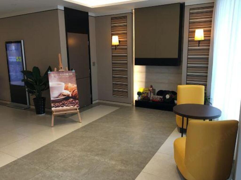Гуйян: Homeinn Plus Hotel (Guiyang Qianlingshan Park Yan'an West Road Subway Station)