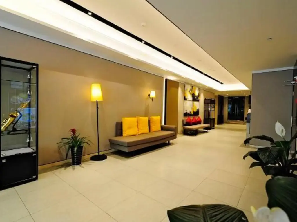 Гуйян: Homeinn Plus Hotel (Guiyang Qianlingshan Park Yan'an West Road Subway Station)