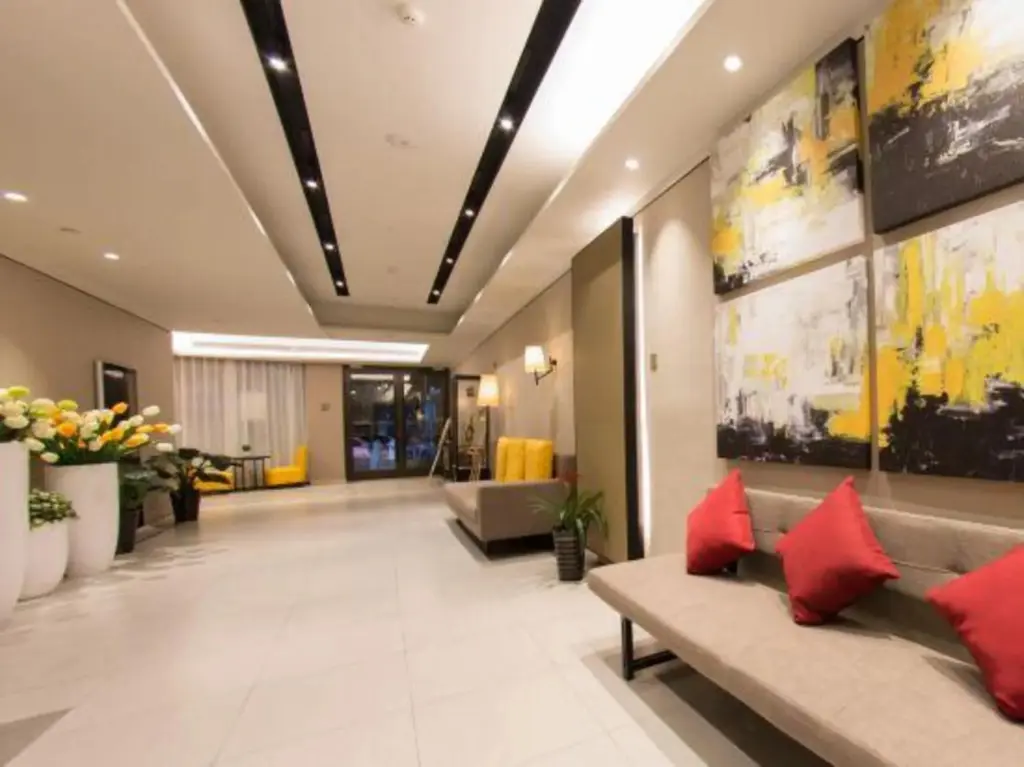 Гуйян: Homeinn Plus Hotel (Guiyang Qianlingshan Park Yan'an West Road Subway Station)