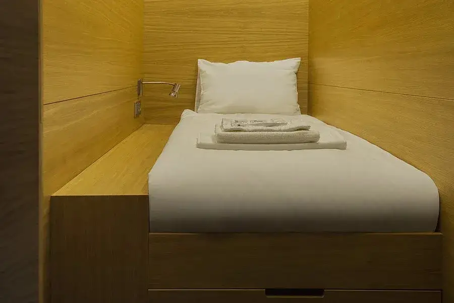 Москва: Workstation Capsule Hotel