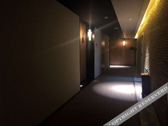 Урумчи: Yueshe Hotel (Near Cancer Hospital & Xiaogou Subway Station)