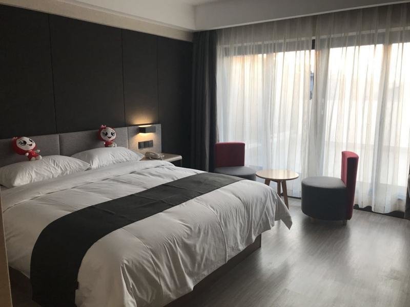 Юэян: Thank Inn Plus Hunan Yueyang Yueyanglou District Dongting Road