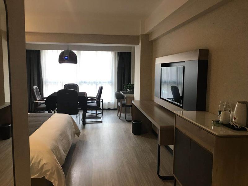 Юэян: Thank Inn Plus Hunan Yueyang Yueyanglou District Dongting Road