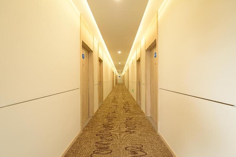 Шанхай: Hanting Hotel Shanghai Hongqiao Airport Huqin