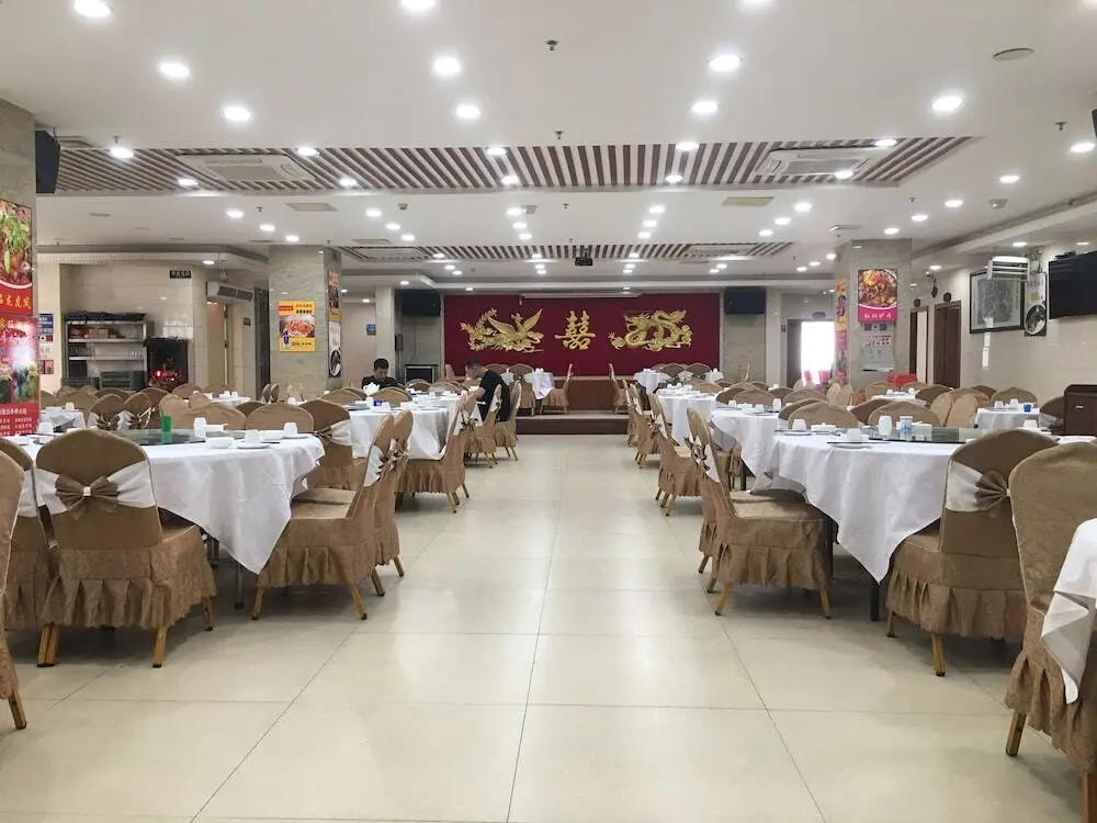 Гуанчжоу: Guangzhou Helong Hotel