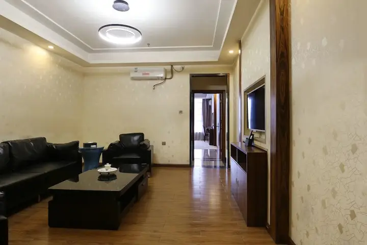 Гуанчжоу: Guangzhou Helong Hotel