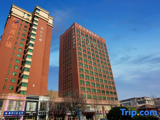 Линьи: Chonpines Hotel