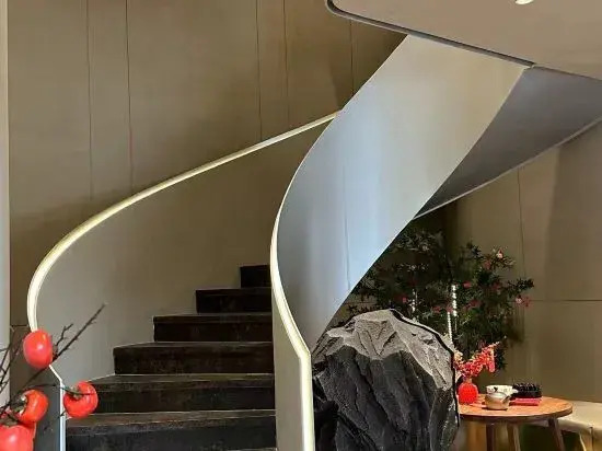 Тайчжоу: Jinghe Business Hotel