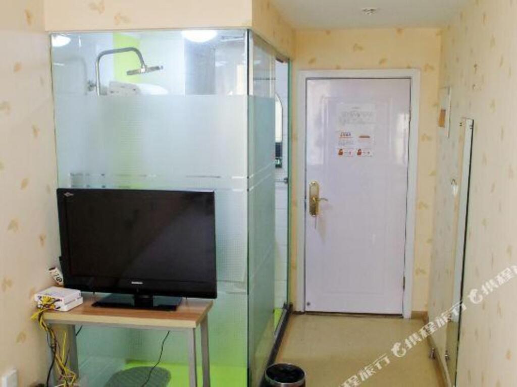 Урумчи: Yijia Express Hotel