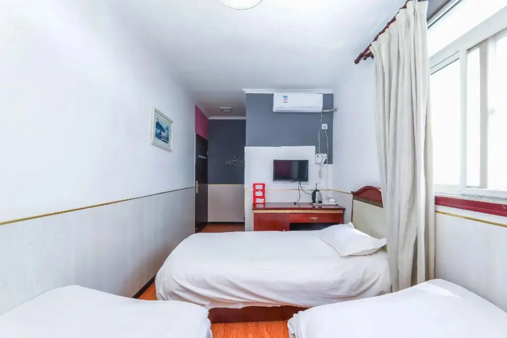 Пекин: Longfashun Boutique Hotel (Shibalidian Laojuntang Park)