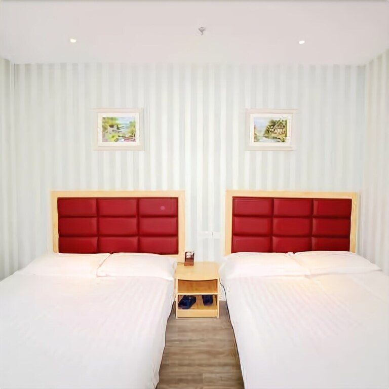 Циндао: Starway Hotel Qingdao Middle Xianggang Road