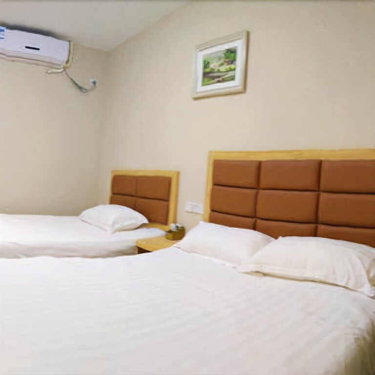 Циндао: Starway Hotel Qingdao Middle Xianggang Road