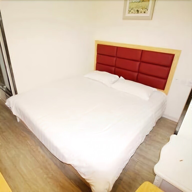 Циндао: Starway Hotel Qingdao Middle Xianggang Road