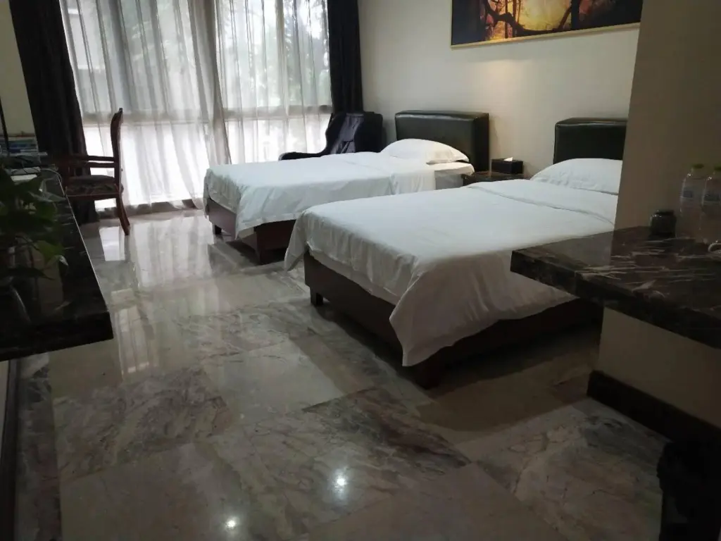 Мяньян: Kaimeiju Four Seasons Scenic Hotel (Mianyang High-Speed Railway Station)