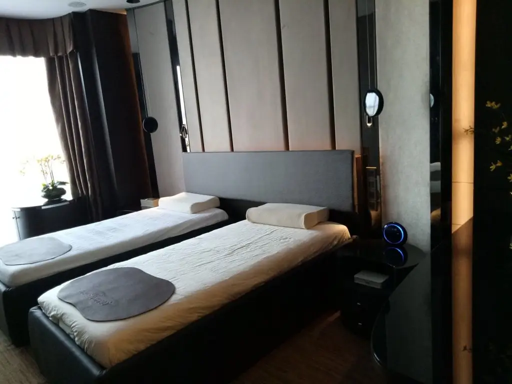 Дунгуань: DeRUCCI Hotel