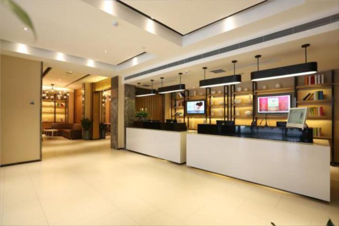 Чанша: City Comfort Inn Changsha Jingwanzi