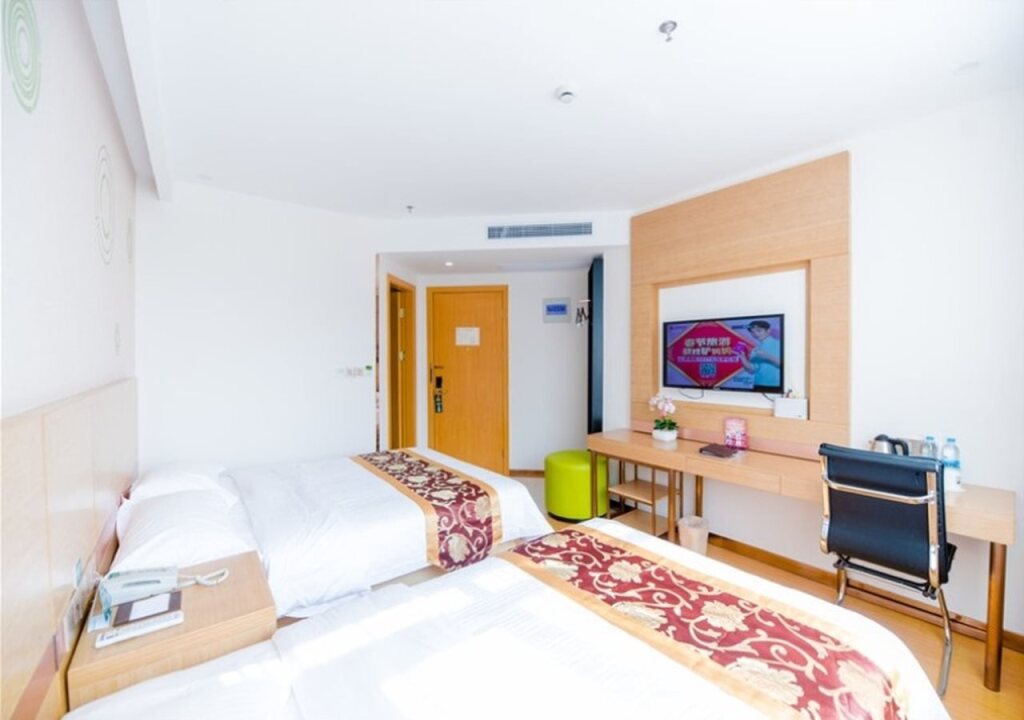 Шанхай: GreenTree Inn Shanghai Kangqiao Zhoupu Xiuyan Road Metro Station Kangs