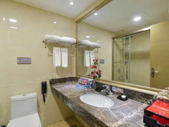 Аньшунь: Aili Jinzuo Hotel (Anshun Huangguoshu Street Railway Station)