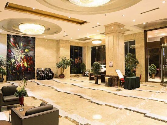 Аньшунь: Aili Jinzuo Hotel (Anshun Huangguoshu Street Railway Station)